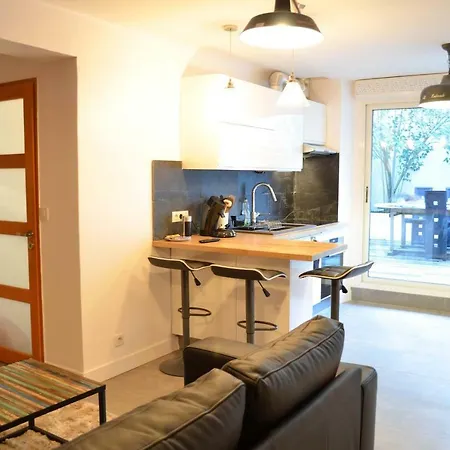 Wood & Bricks, 1 Chambre Au Calme - Centre - Wifi *