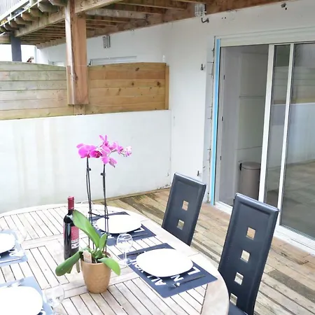 Apartment Wood & Bricks, 1 Chambre Au Calme - Centre - Wifi