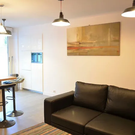 Wood & Bricks, 1 Chambre Au Calme - Centre - Wifi Apartment *