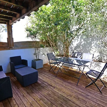 Wood & Bricks, 1 Chambre Au Calme - Centre - Wifi Apartment